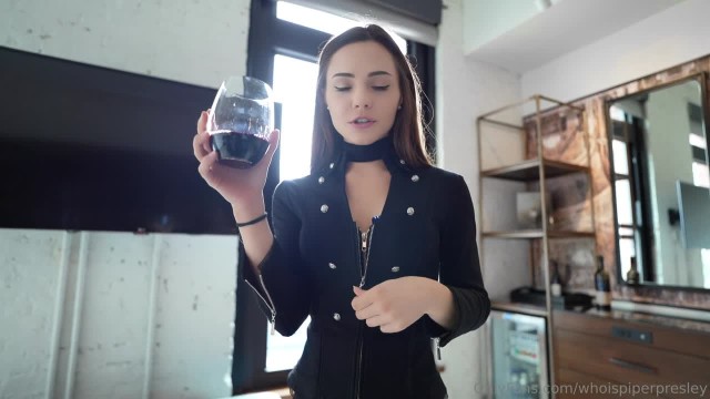 Превью Эскортница, которая точно знает, как доставить удовольствие № 47276