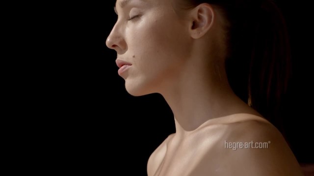 Превью Лесбийский массаж для беременной клиентки № 47372